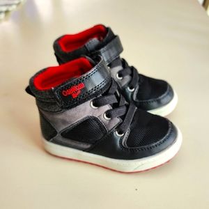 Oshkosh B'gosh toddler boy black boot size 6